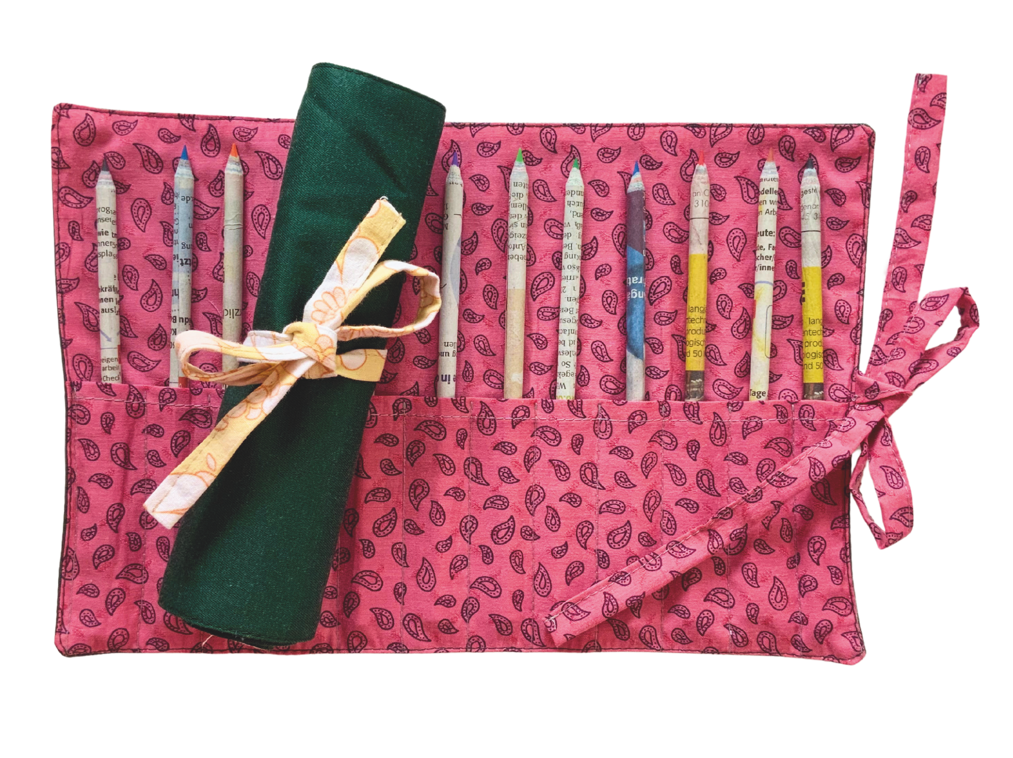 phil_Textilrolle mit Bleistiften oder Farbstiften (upcycling)